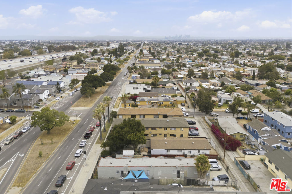 10712 S Broadway Property Photo 13