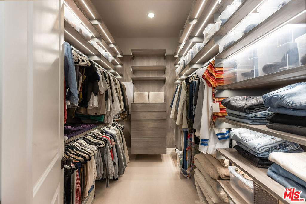 2052 Shadow Creek Drive Property Photo 39
