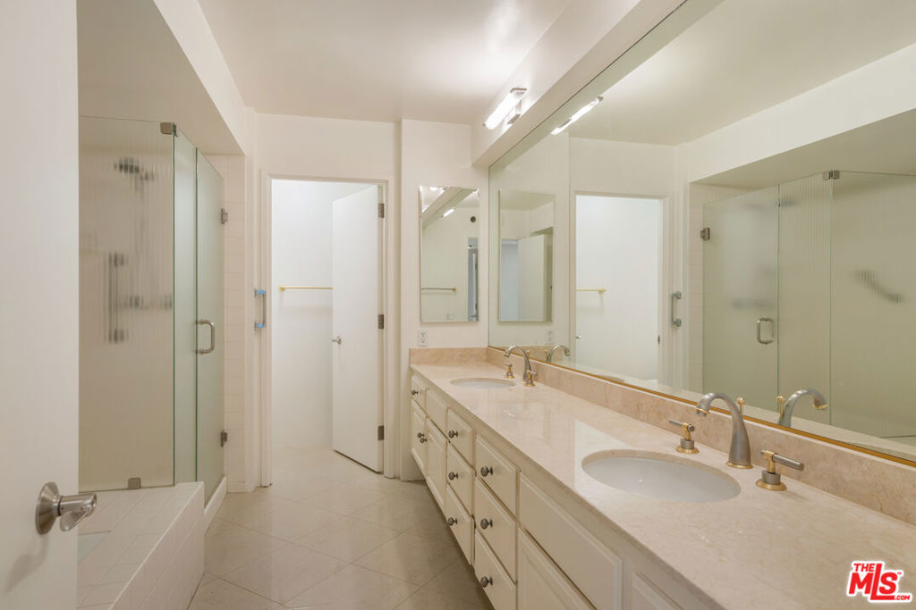 222 Monterey Road 505 Property Photo 13