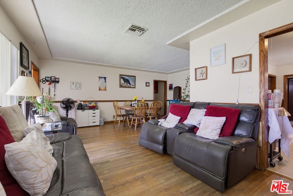 291 Simmons Avenue Property Photo 3
