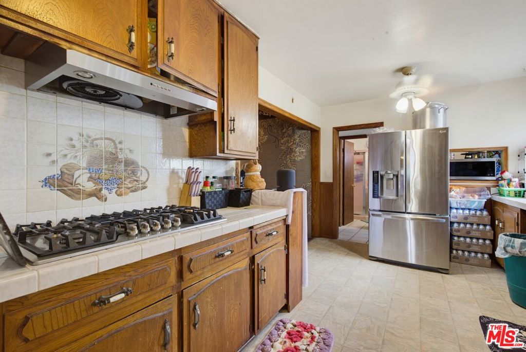 291 Simmons Avenue Property Photo 5