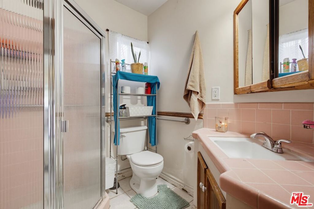 291 Simmons Avenue Property Photo 11