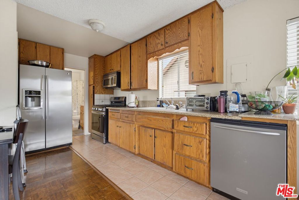 291 Simmons Avenue Property Photo 21