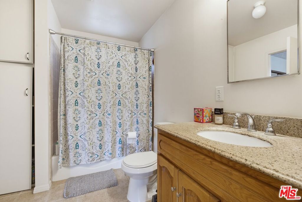 291 Simmons Avenue Property Photo 24