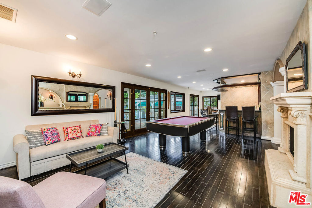 4063 Benedict Canyon Drive Property Photo 13