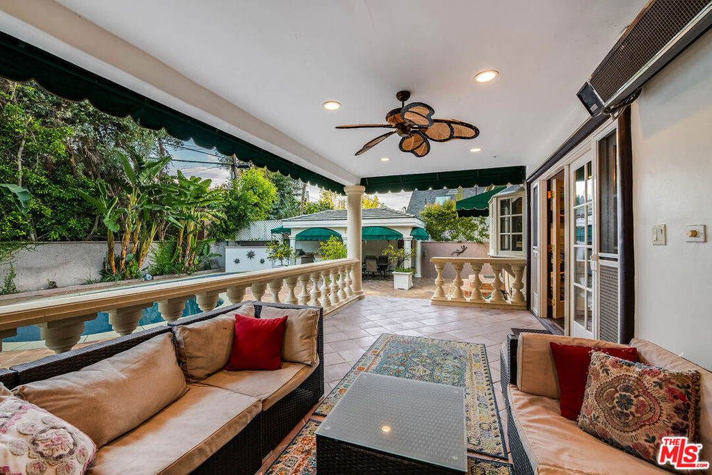 4063 Benedict Canyon Drive Property Photo 22