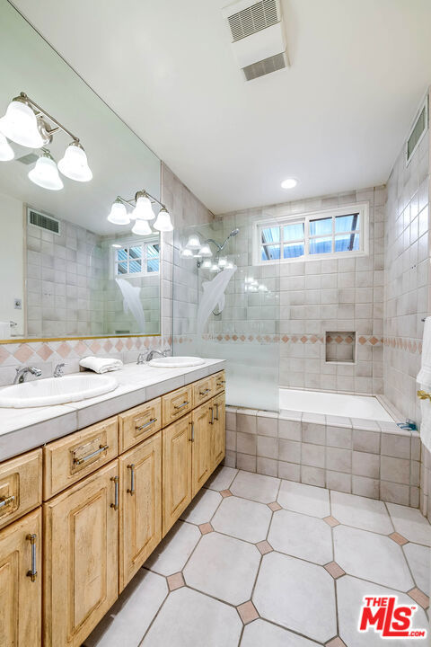 4063 Benedict Canyon Drive Property Photo 33