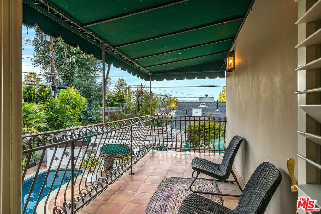4063 Benedict Canyon Drive Property Photo 44