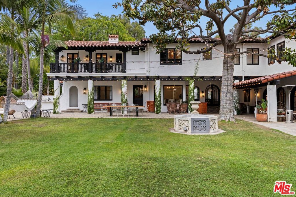 9451 Sunset Boulevard Property Photo 4