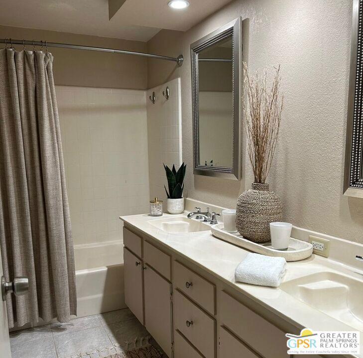 2700 Lawrence Crossley Road 65 Property Photo 9
