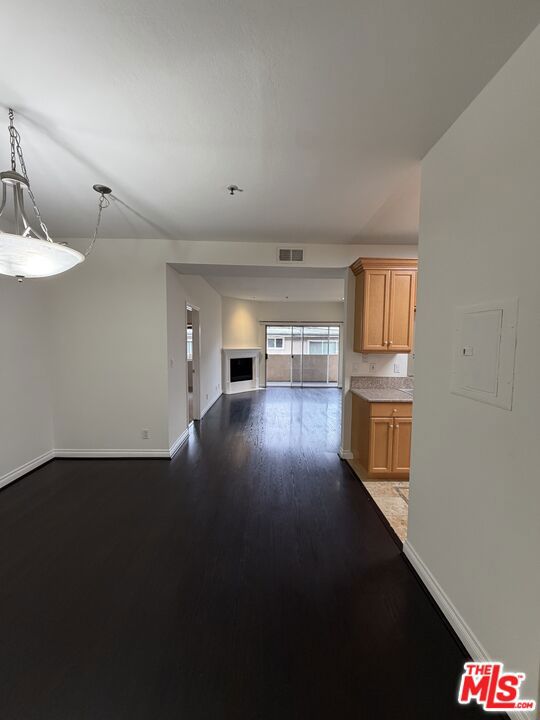 87 S Allen Avenue 204 Property Photo 4