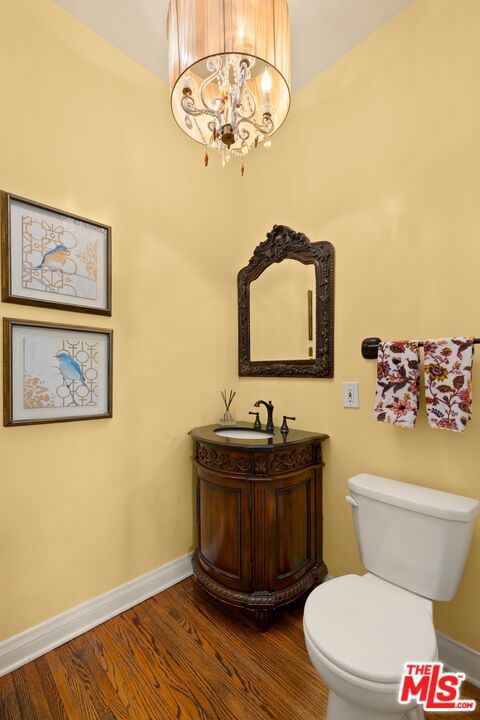 187 N Citrus Avenue Property Photo 15