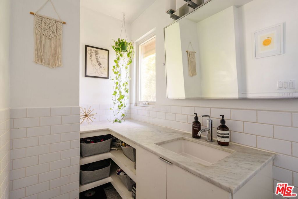 2600 Abbot Kinney Boulevard 6 Property Photo 14
