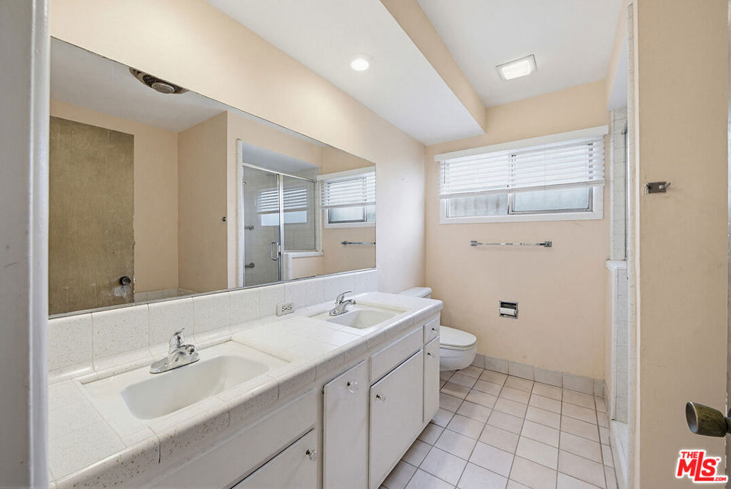 4107 Punta Alta Drive Property Photo 35