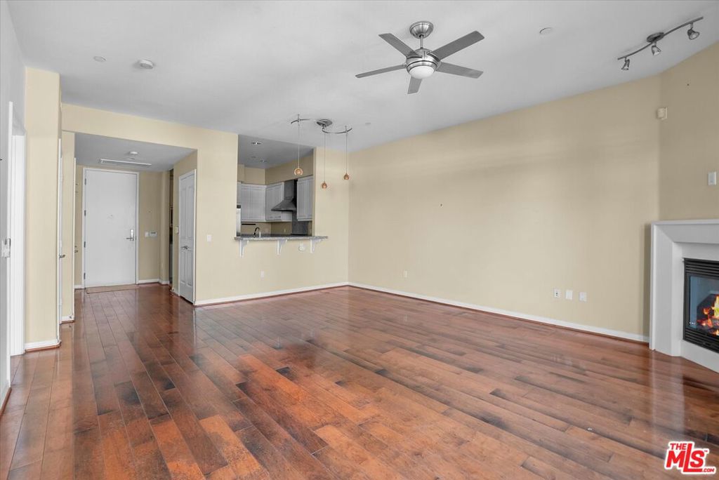 4050 Glencoe Avenue 309 Property Photo 8
