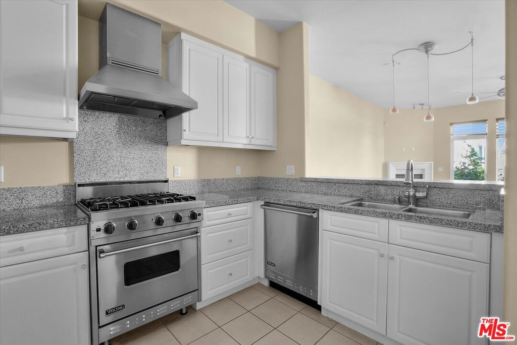 4050 Glencoe Avenue 309 Property Photo 10