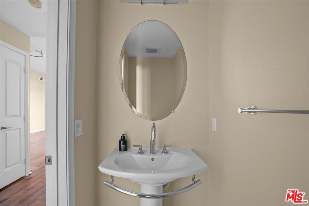 4050 Glencoe Avenue 309 Property Photo 14