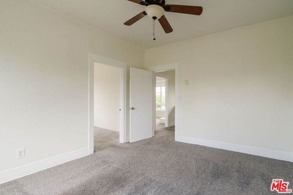 1476 W 37th Drive Property Photo 41