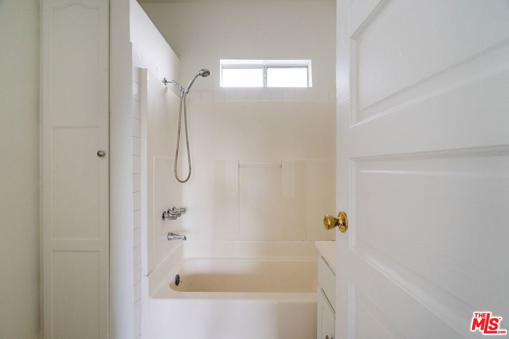 1476 W 37th Drive Property Photo 44