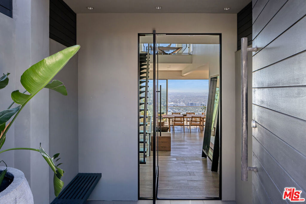 8572 Hillside Avenue Property Photo 3