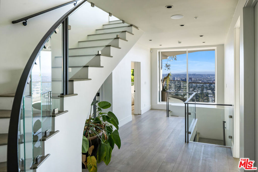 8572 Hillside Avenue Property Photo 15