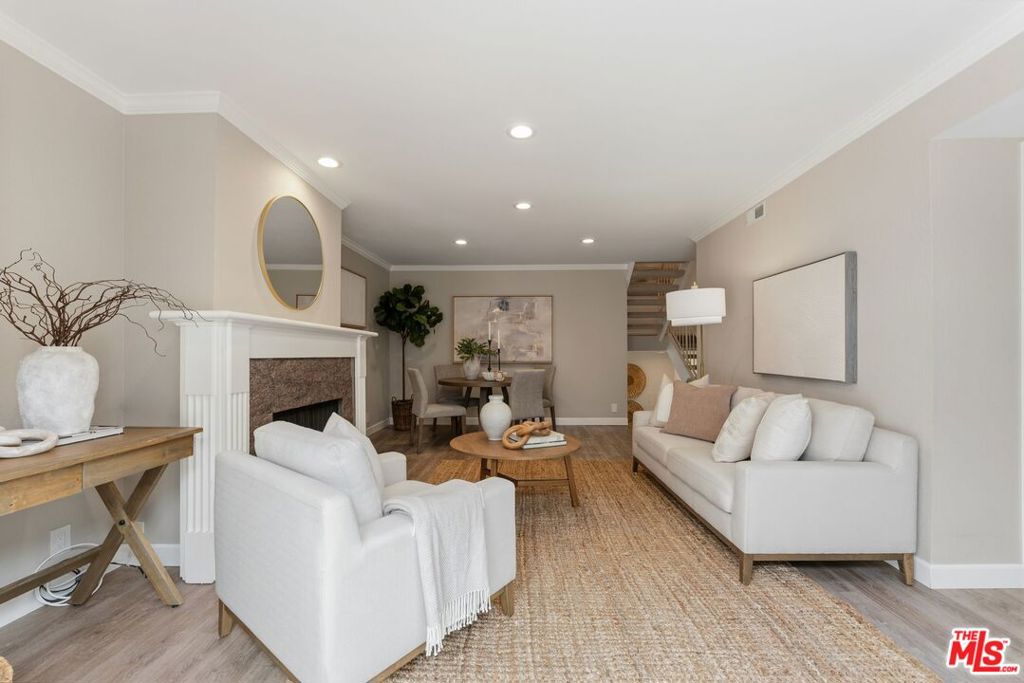 1456 Manhattan Beach Boulevard G Property Photo 3