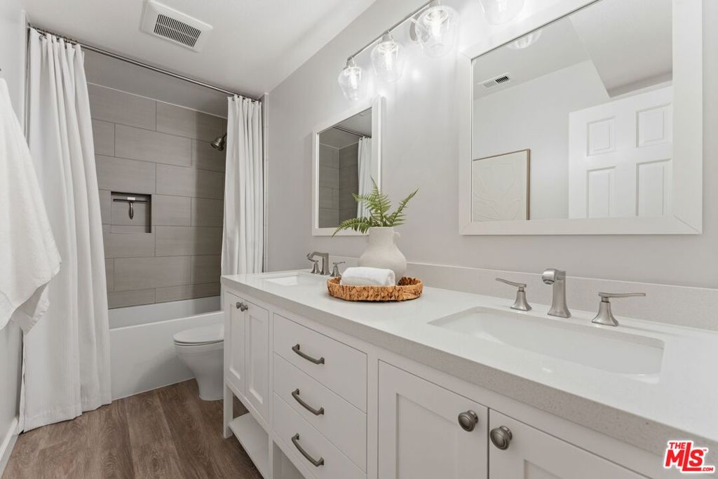 1456 Manhattan Beach Boulevard G Property Photo 23