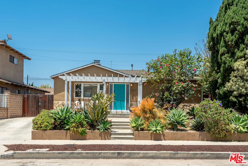 12495 Culver Boulevard Property Photo 3