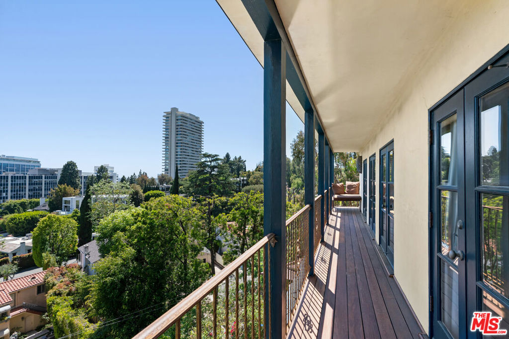 9140 St Ives Drive Property Photo 36