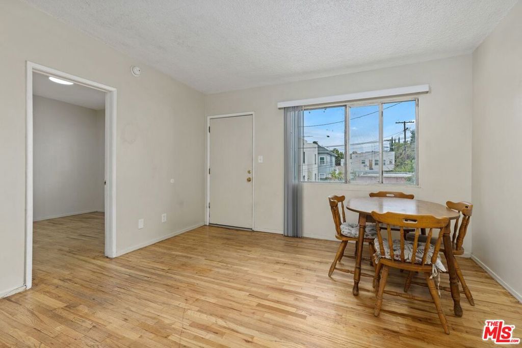 2321 3rd Avenue Property Photo 9