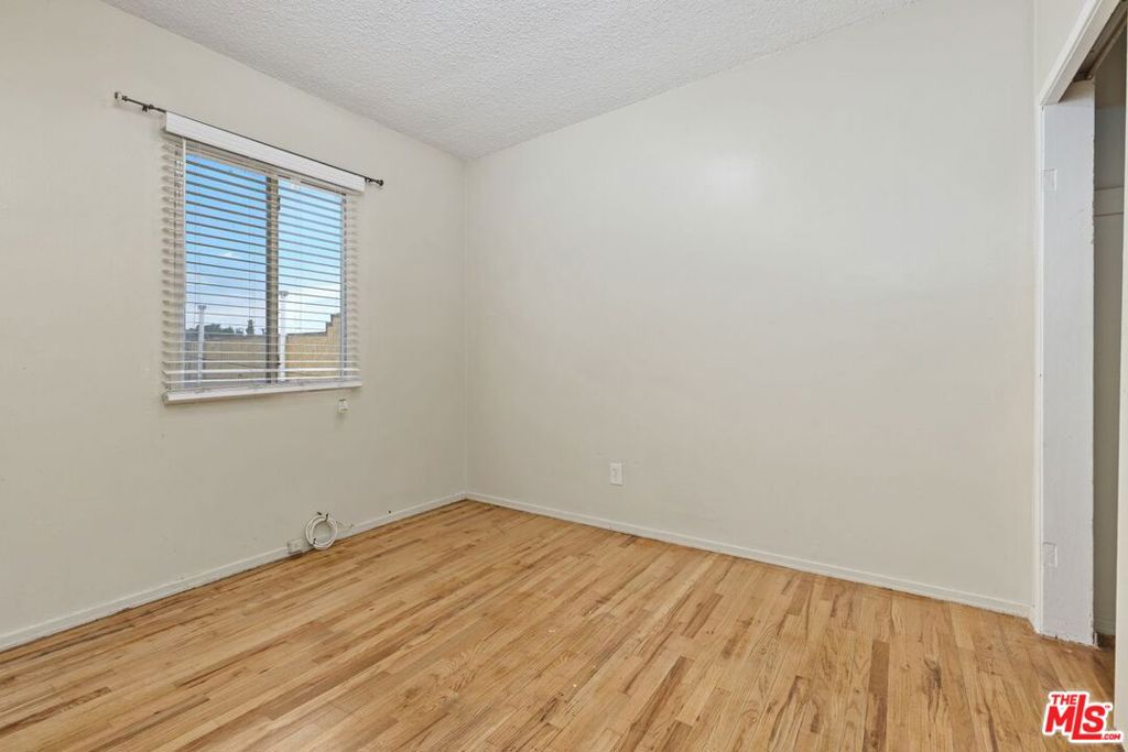 2321 3rd Avenue Property Photo 11