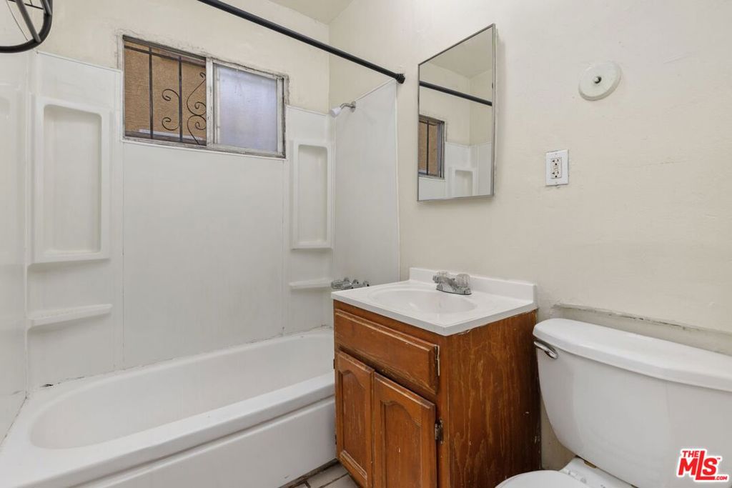 2321 3rd Avenue Property Photo 32