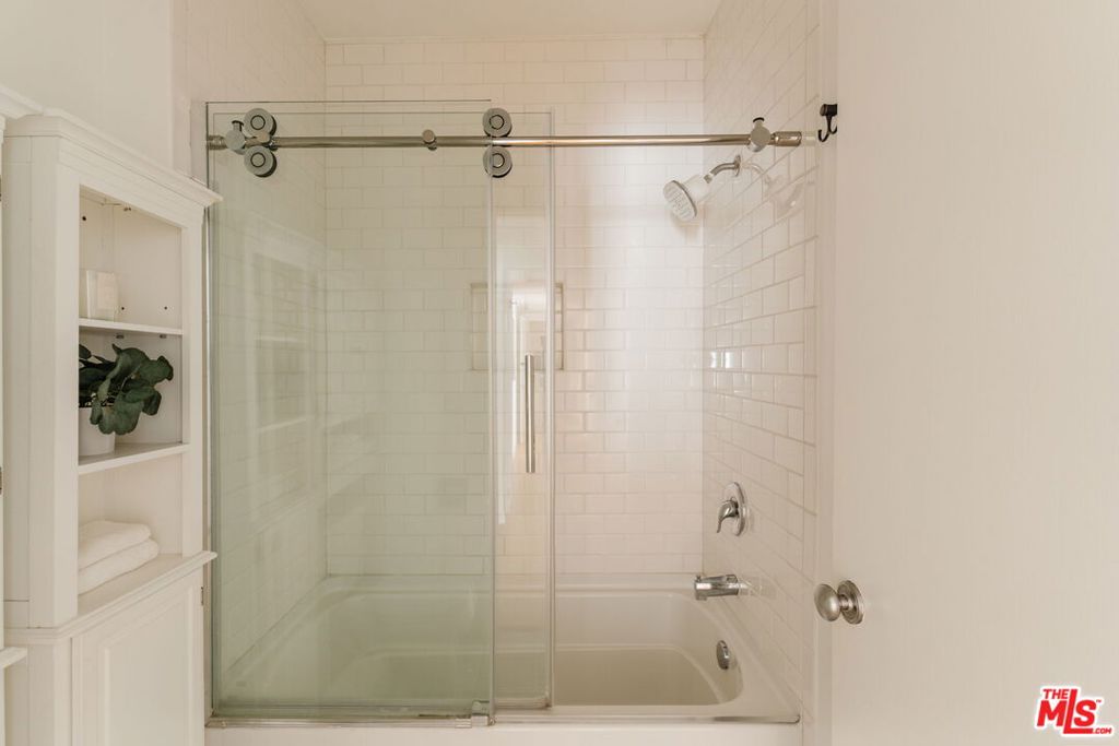 10760 Missouri Avenue 102 Property Photo 22
