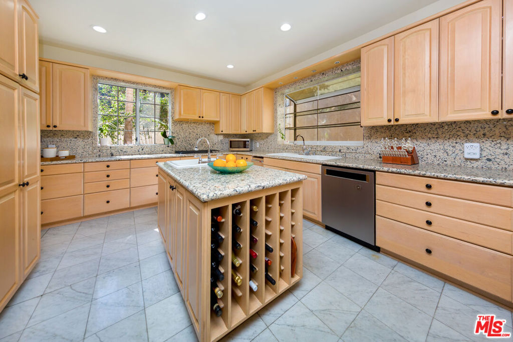 3827 Berry Drive Property Photo 11