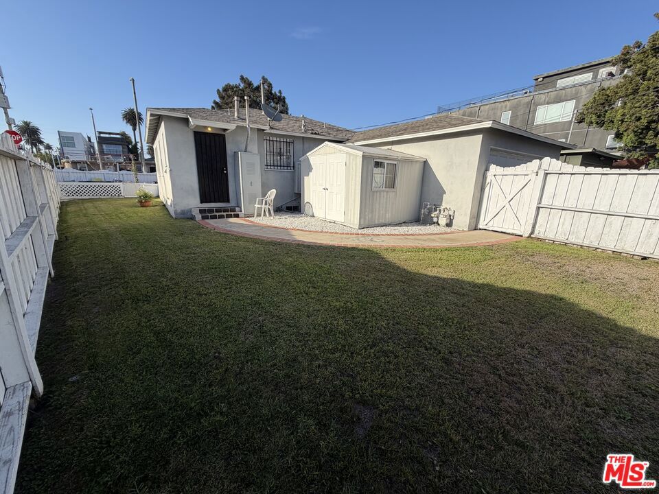 404 Venice Way Property Photo 7