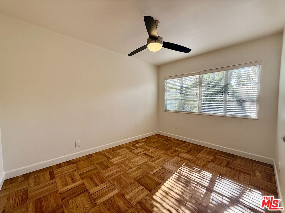 5262 Village Green Property Photo 13