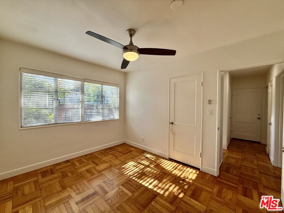 5262 Village Green Property Photo 14