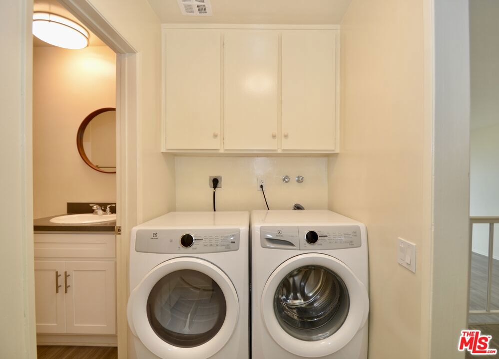 18069 Coastline Drive 10 Property Photo 5
