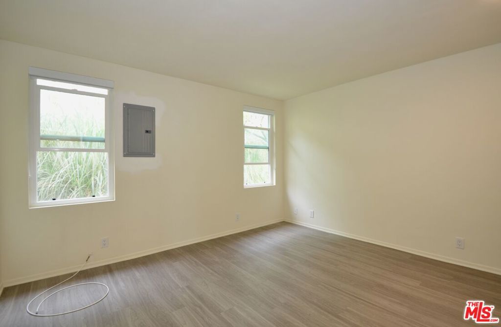 18069 Coastline Drive 10 Property Photo 7