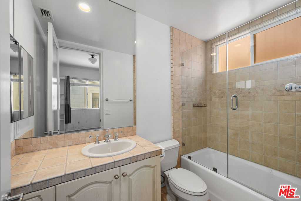 118 Channel Pointe Mall Property Photo 20