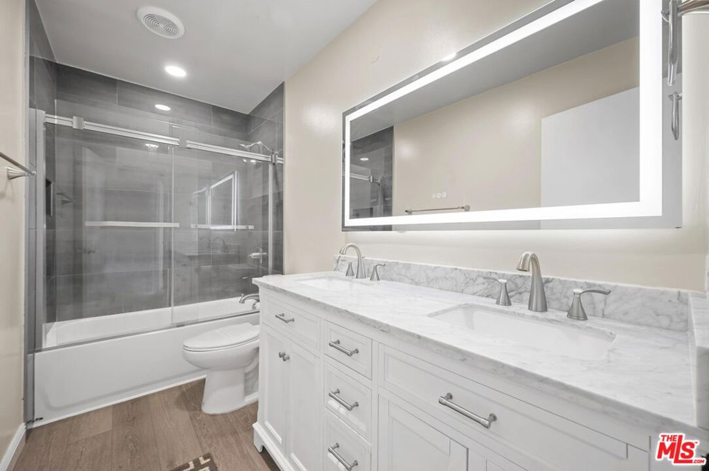 18515 Mayall Street J Property Photo 10