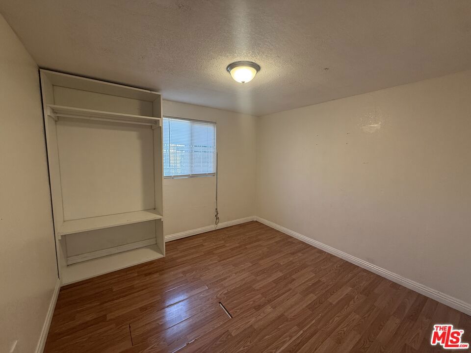11233 Raymond Avenue Property Photo 18