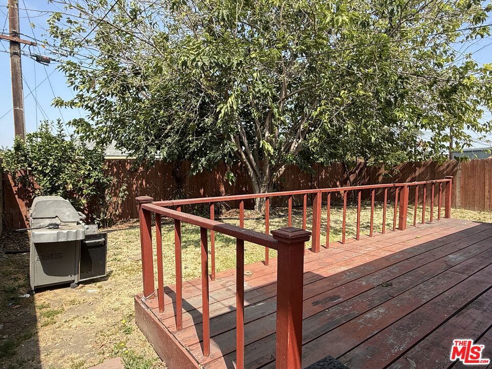 11233 Raymond Avenue Property Photo 20