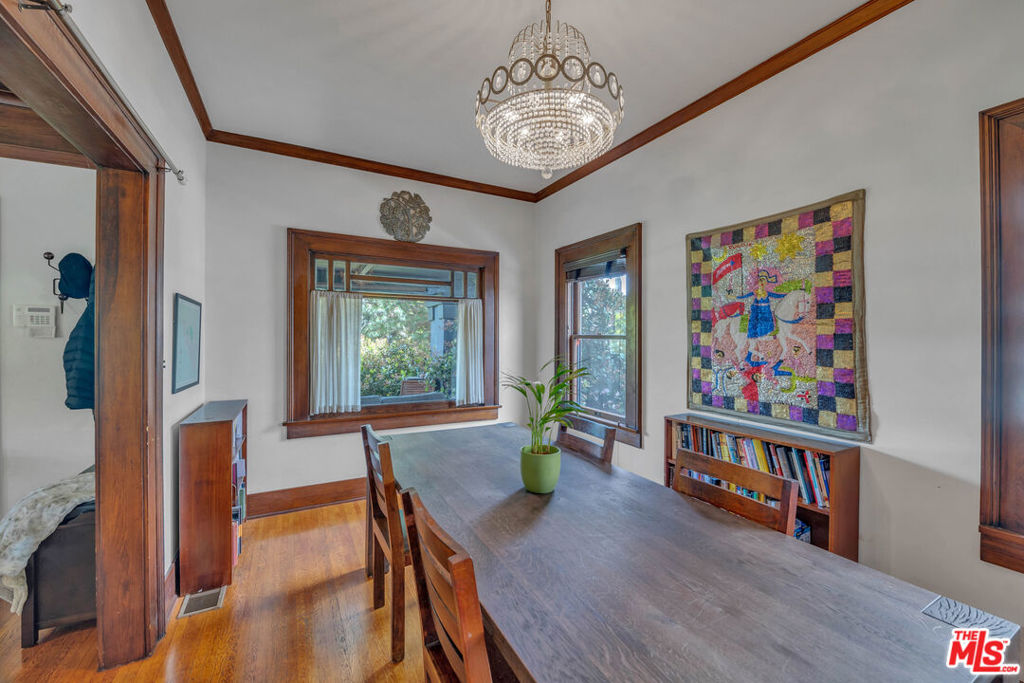 1812 S Bronson Avenue Property Photo 17