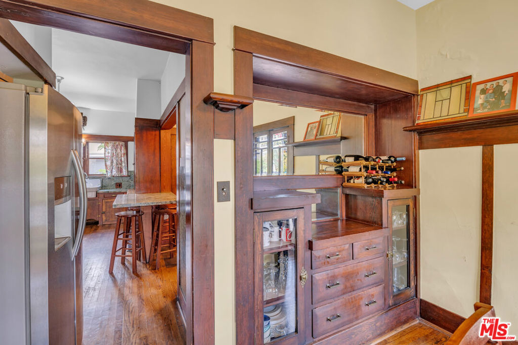 1812 S Bronson Avenue Property Photo 19