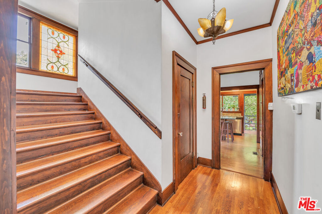 1812 S Bronson Avenue Property Photo 26