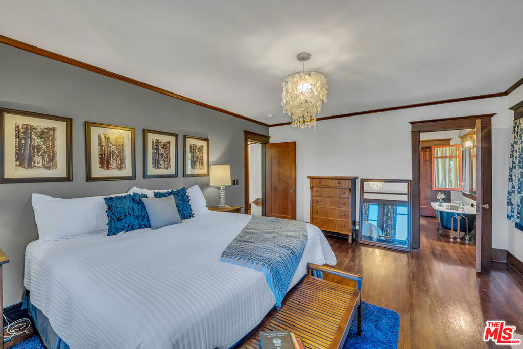 1812 S Bronson Avenue Property Photo 33