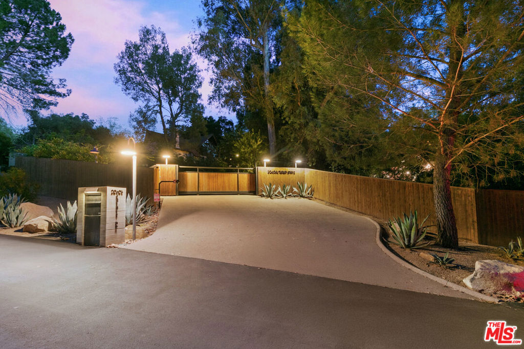 20605 Cheney Drive Property Photo 54