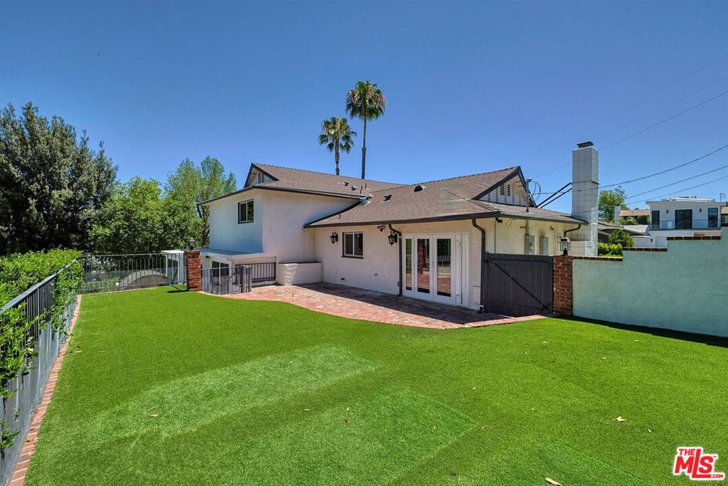6051 Sadring Avenue Property Photo 29
