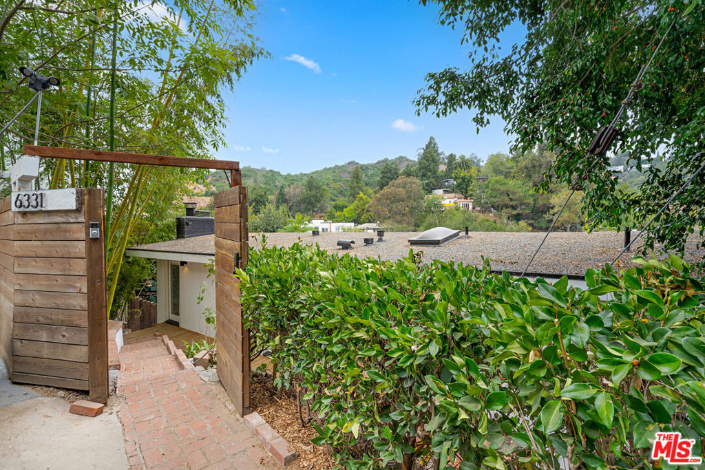 6331 Grape Place Property Photo 2